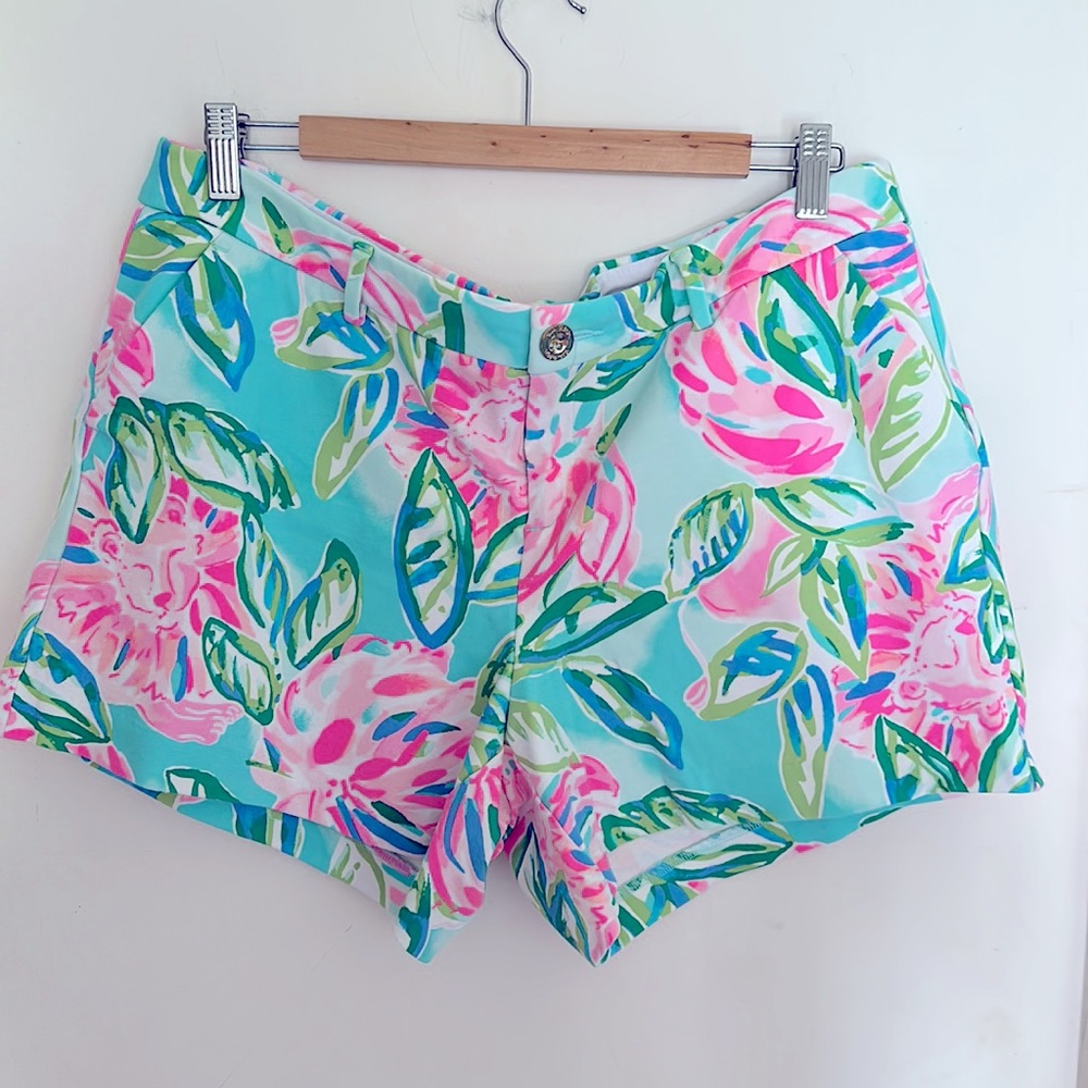 EUC Lilly Pulitzer Callahan stretch short. Size 16.